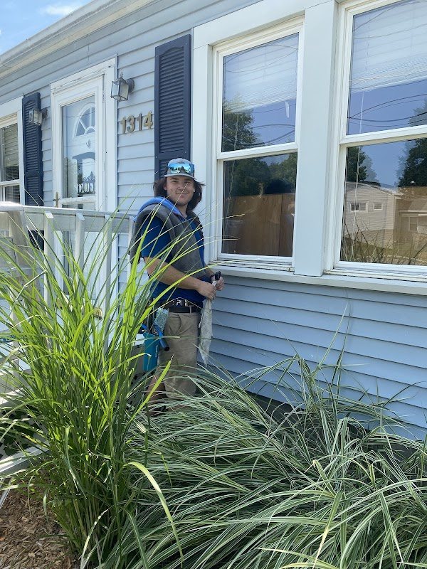 Helle Home Services cleaning exterior windows